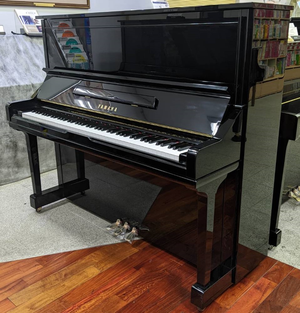 YAMAHA 　アップライトピアノ　YU3SXG