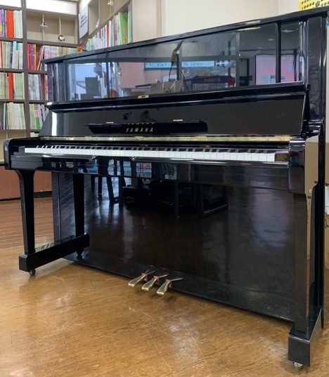 YAMAHA 　アップライトピアノ　YUS